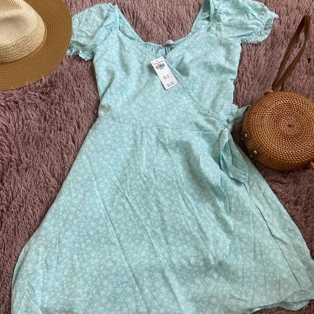 Hollister dress